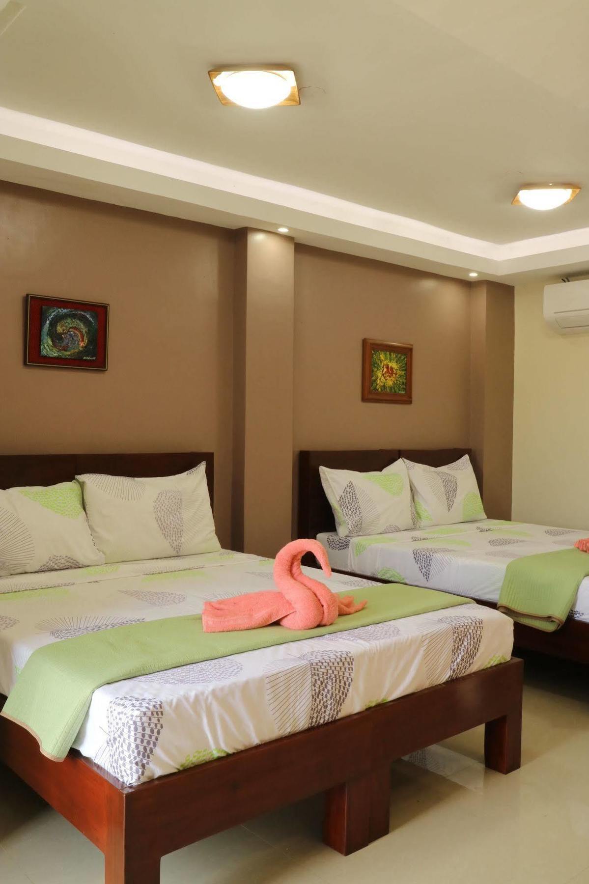 Ea Apartelle - Metro Vigan Zewnętrze zdjęcie