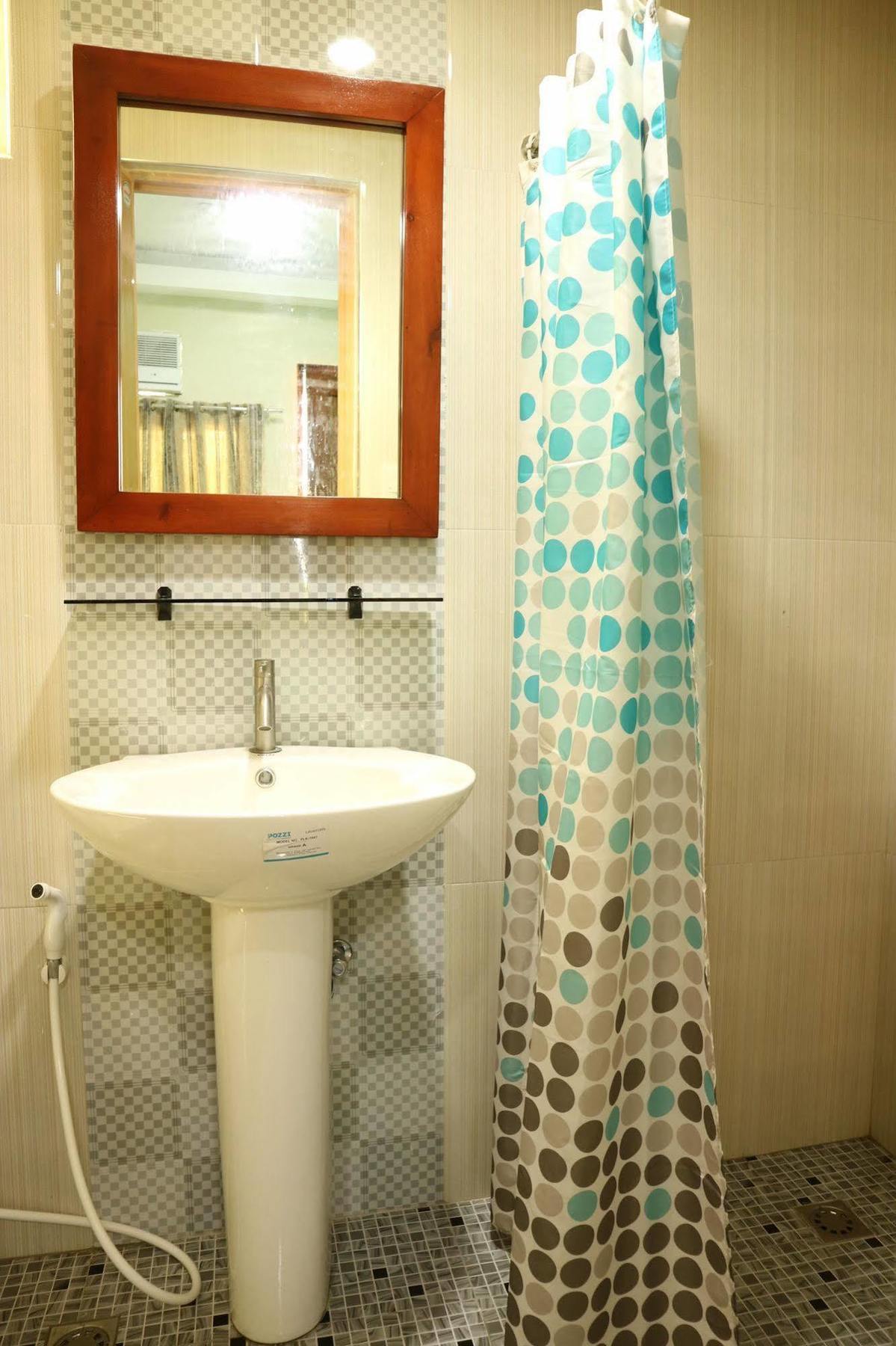 Ea Apartelle - Metro Vigan Zewnętrze zdjęcie